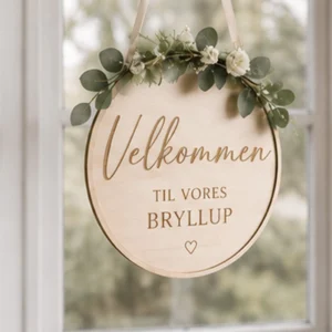 Velkomstskilt i træ